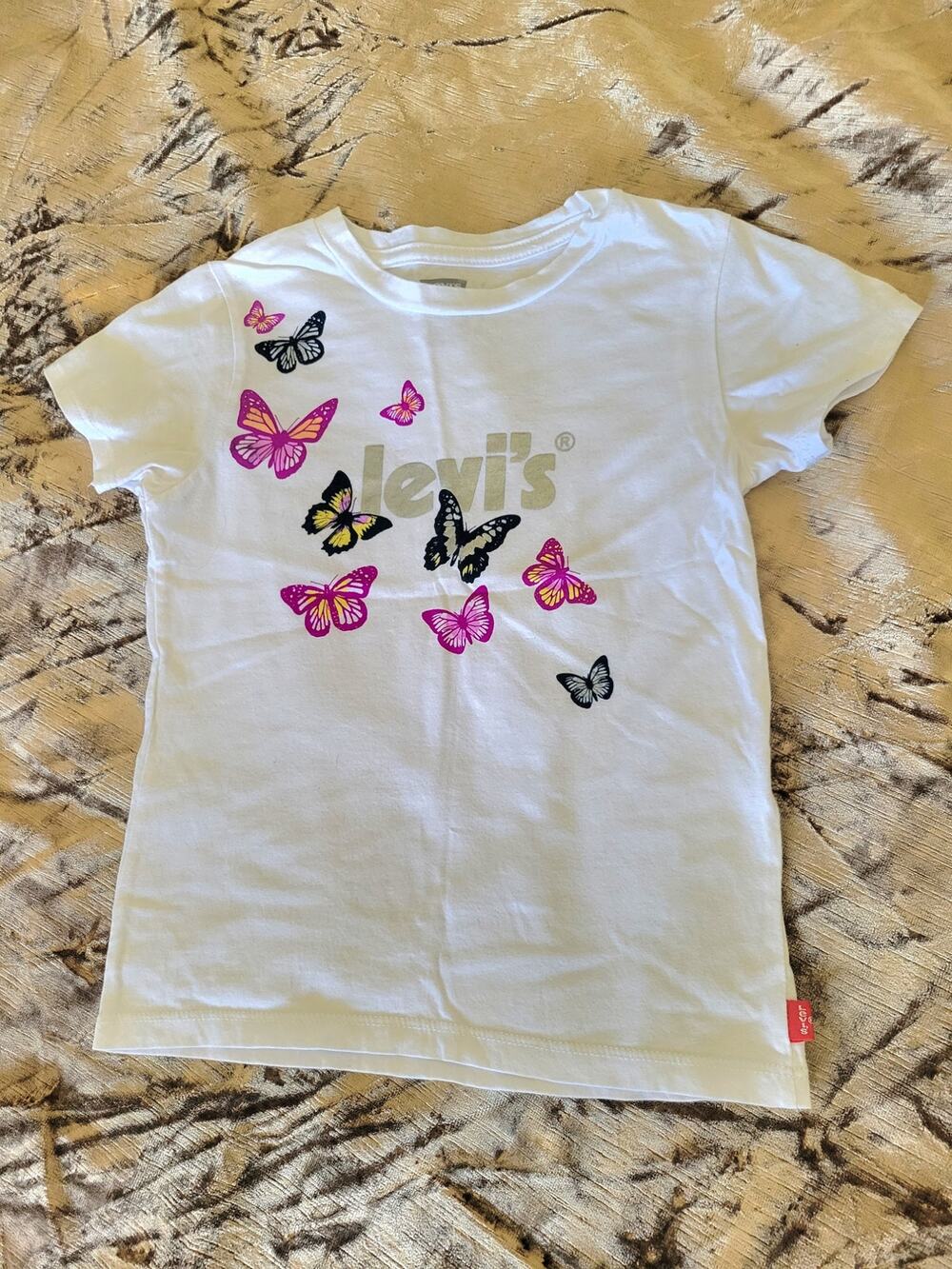 Levi's Girls White Graphic Tee Butterfly Logo Short Sleeve T-Shirt Size 6 (5-6Y)